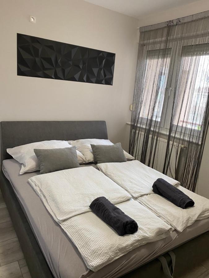 Gabrielle Apartman Hajdúszoboszló Buitenkant foto